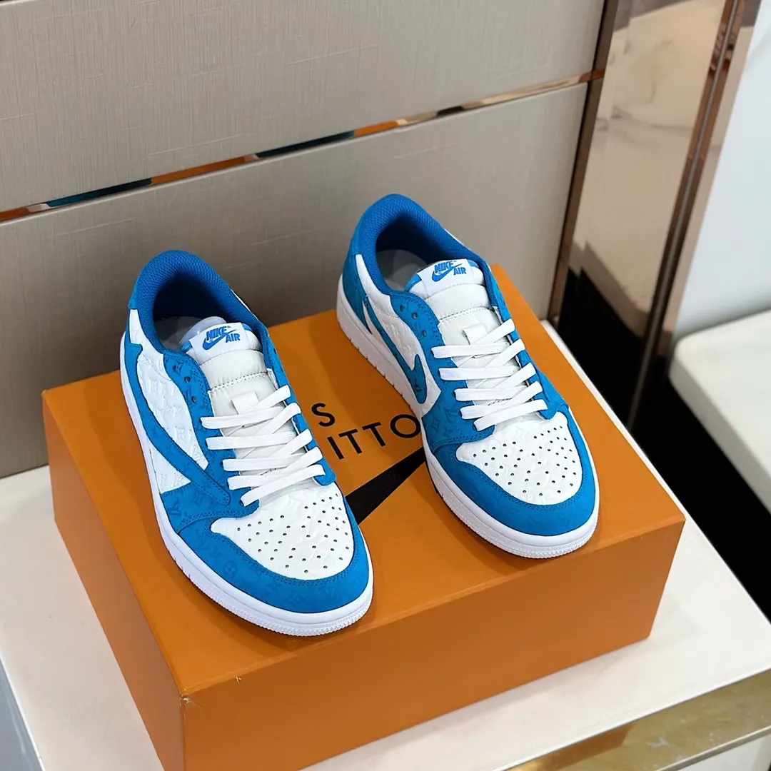 Men's shoes 💰p440 "*OUIS *UITTO* Nike" new original drawer box, co-branded low-top casual sneakers, this sneaker is completely made of denim canvas splicing leather, decorated with Louis Vuitton's iconic monogram and Damierl pattern with natural cowhide piping. The upper of this shoe combines LV’s most classic Monogram and Damier elements, giving it a sense of luxury and recognition! Size: 38-45
